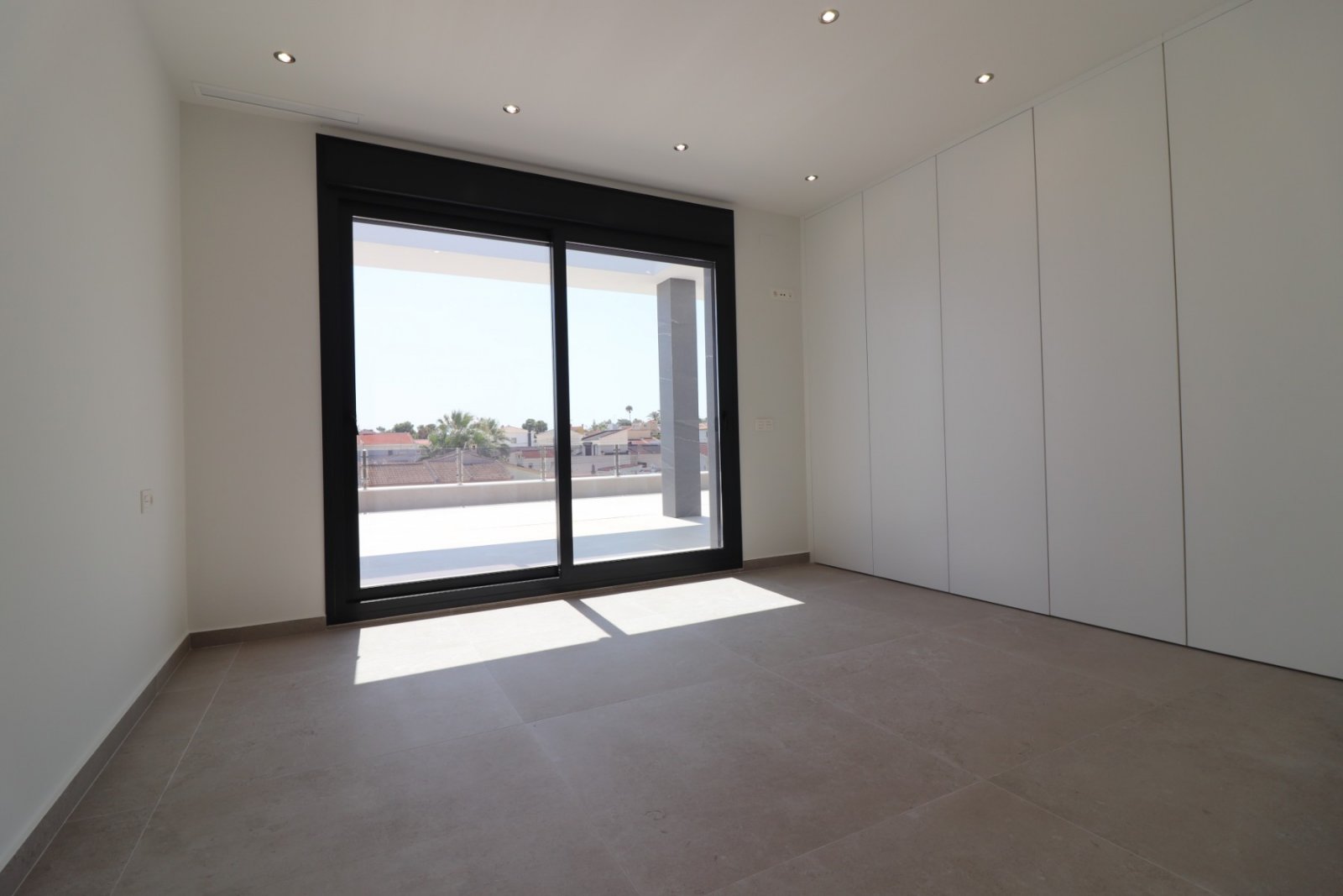 Exklusive Luxusvilla mit privatem Pool und traumhaften Terrassen