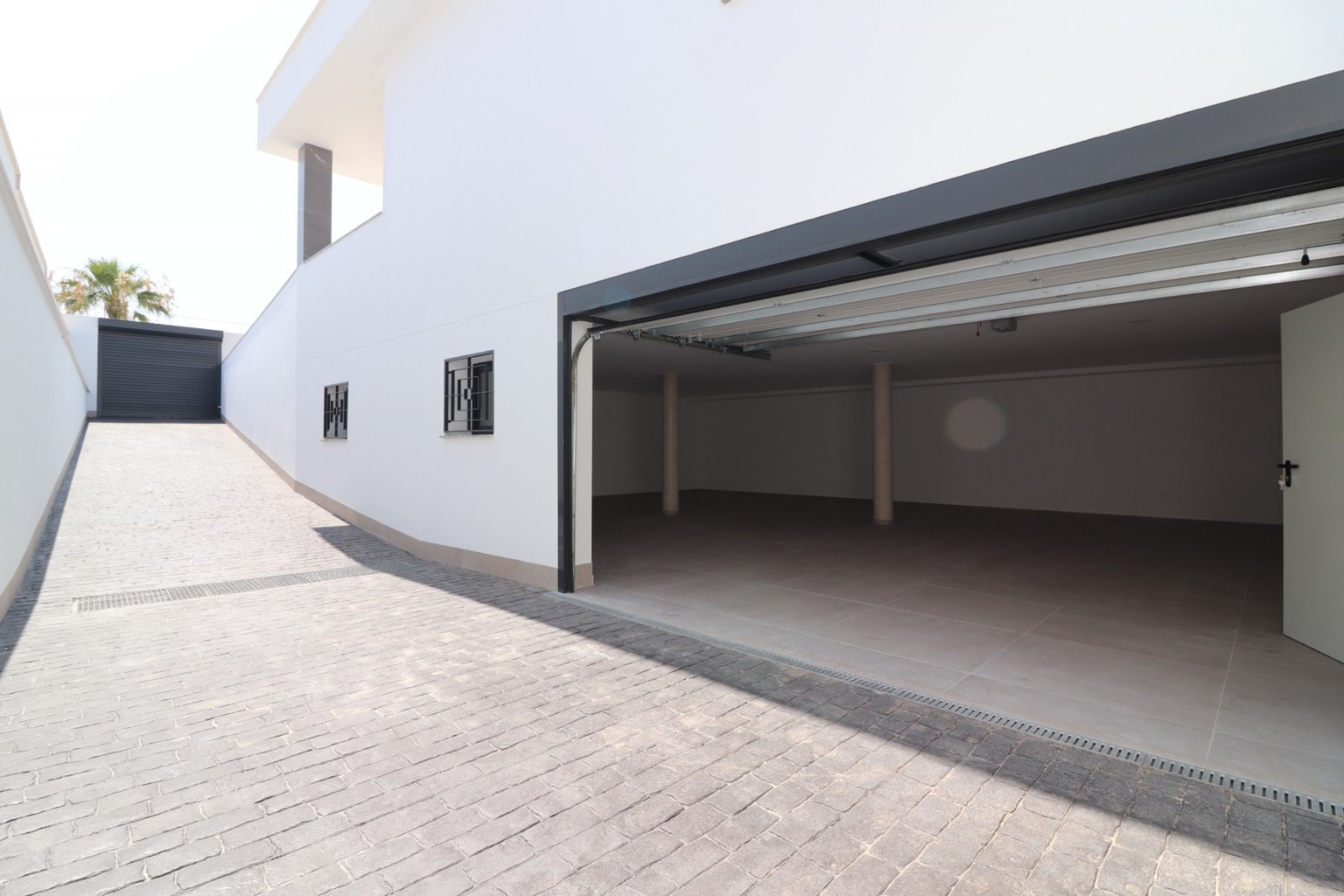 Exklusive Luxusvilla mit privatem Pool und traumhaften Terrassen