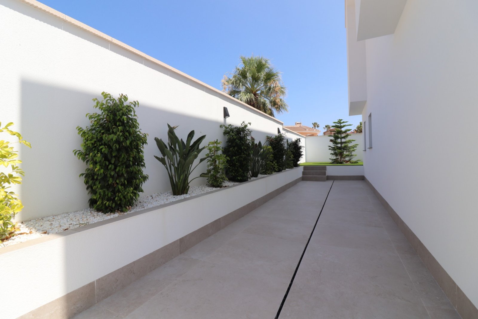 Exklusive Luxusvilla mit privatem Pool und traumhaften Terrassen