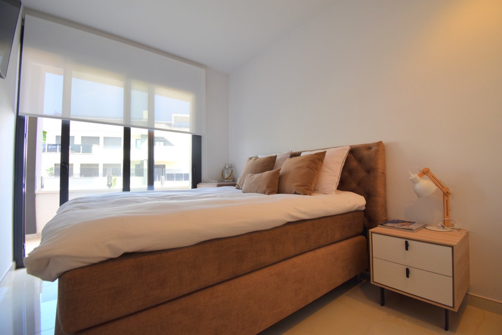 Modernes Apartment mit großer Terrasse, Pool & Meerblick