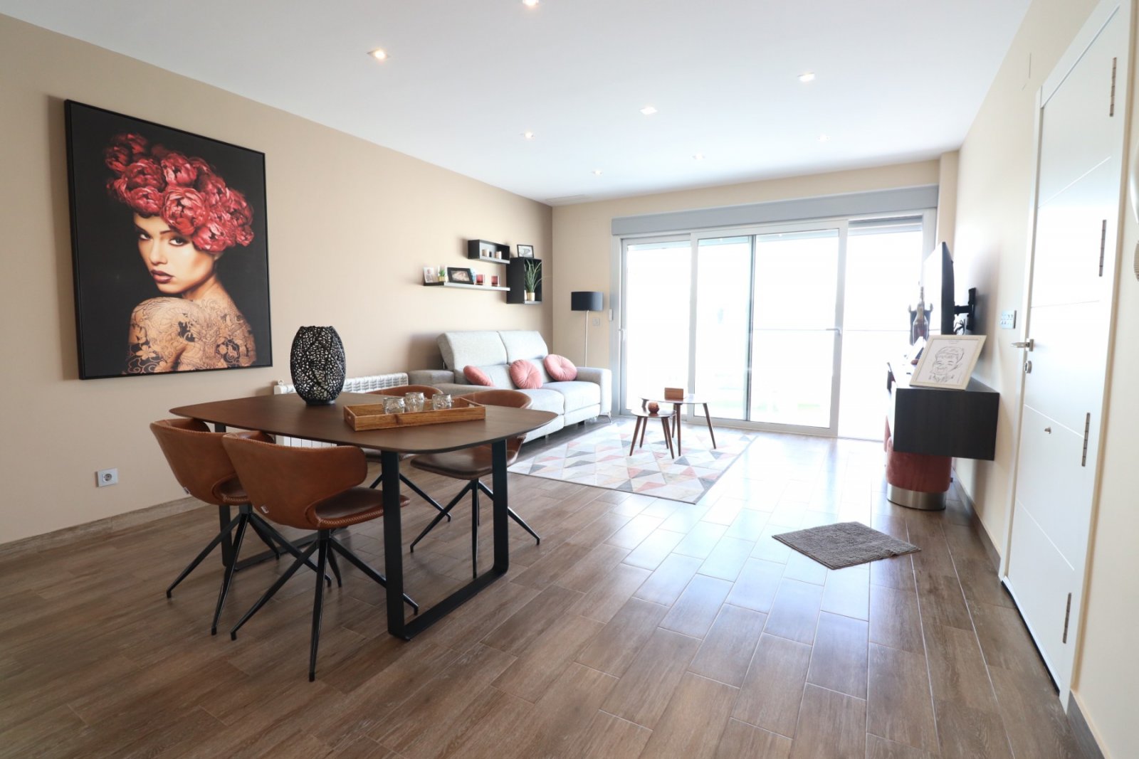 Sonnige Villa mit privatem Pool und Panorama