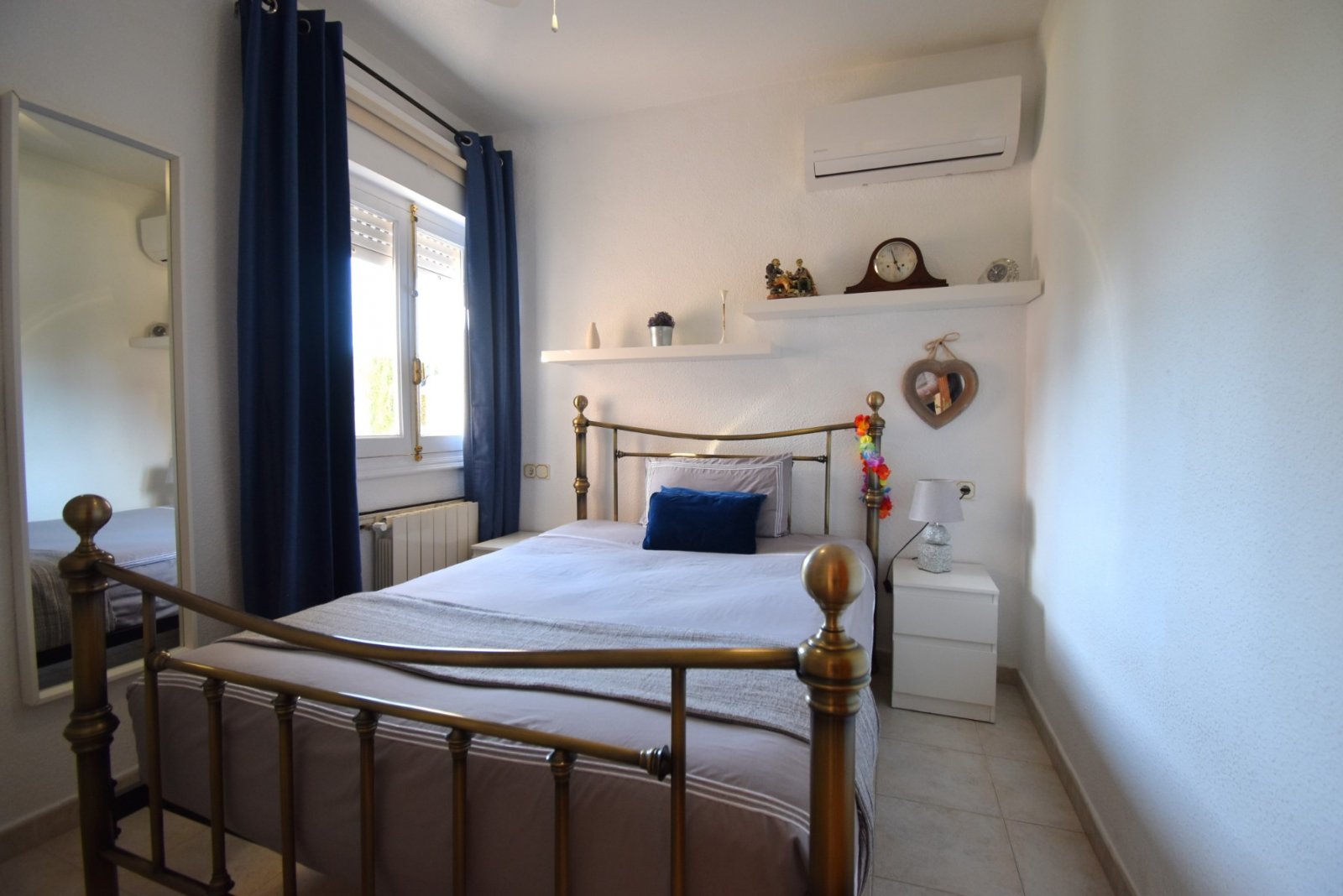 Mediterraner Lebensstil mit Privatsphäre und Pool