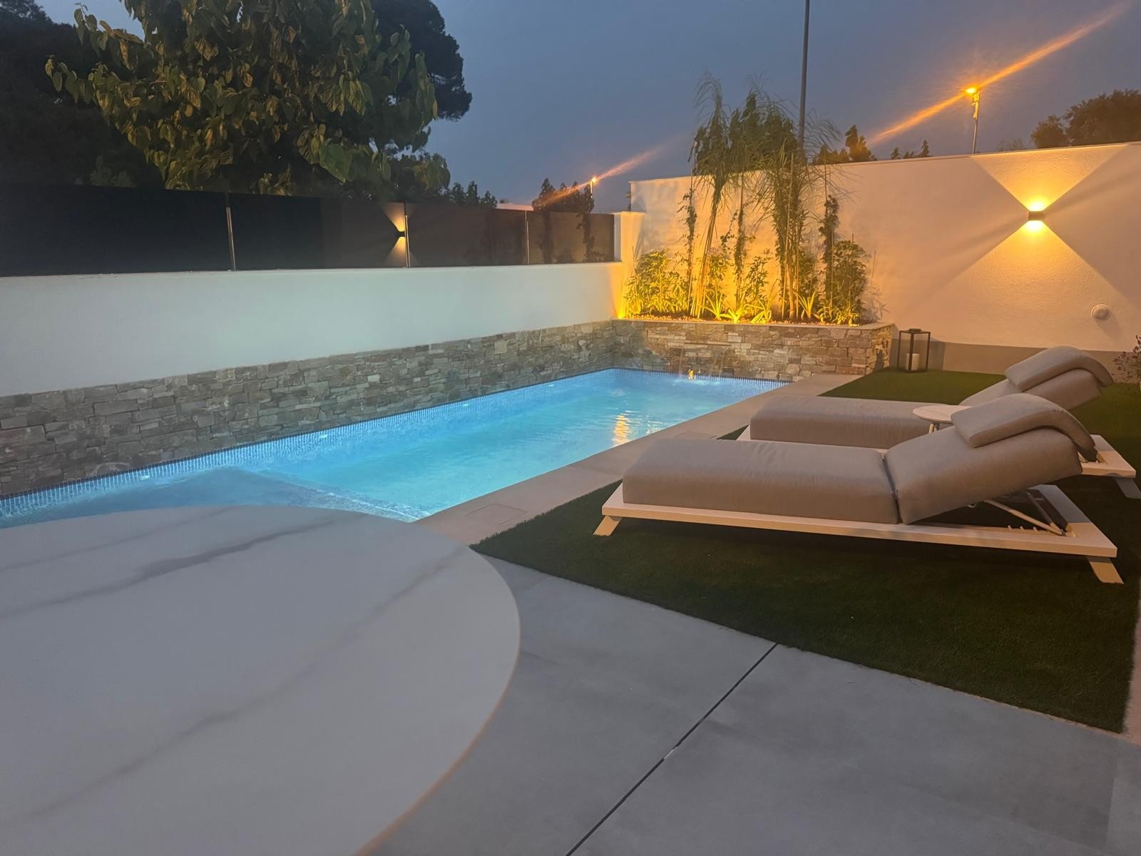 Luxuriöse Villa mit moderner Architektur