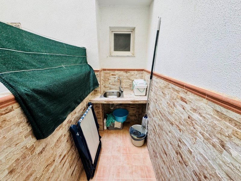 Strandnahe Wohnung mit Meerblick & Terrasse