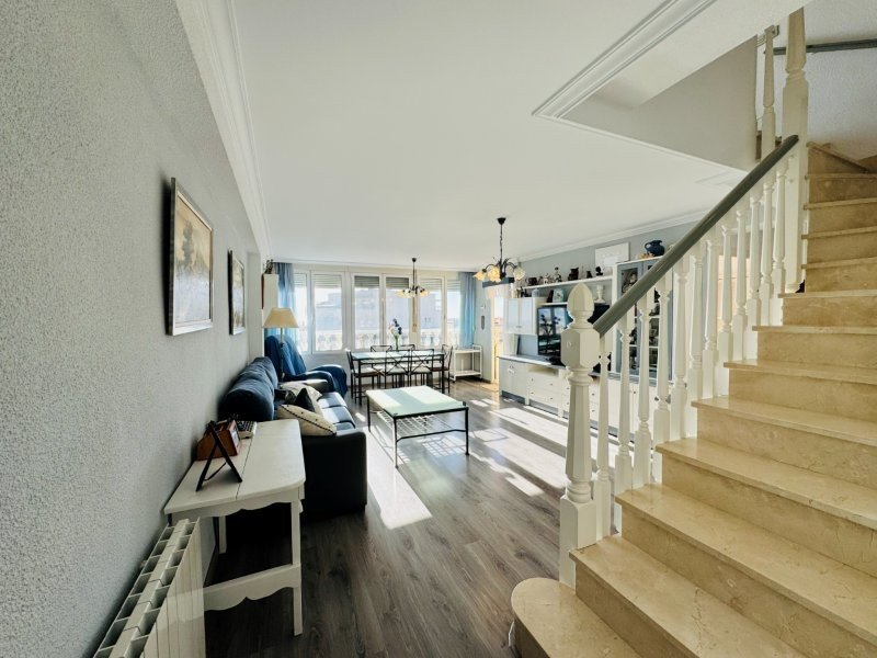 Exklusives Penthouse mit Pool & großzügiger Terrasse