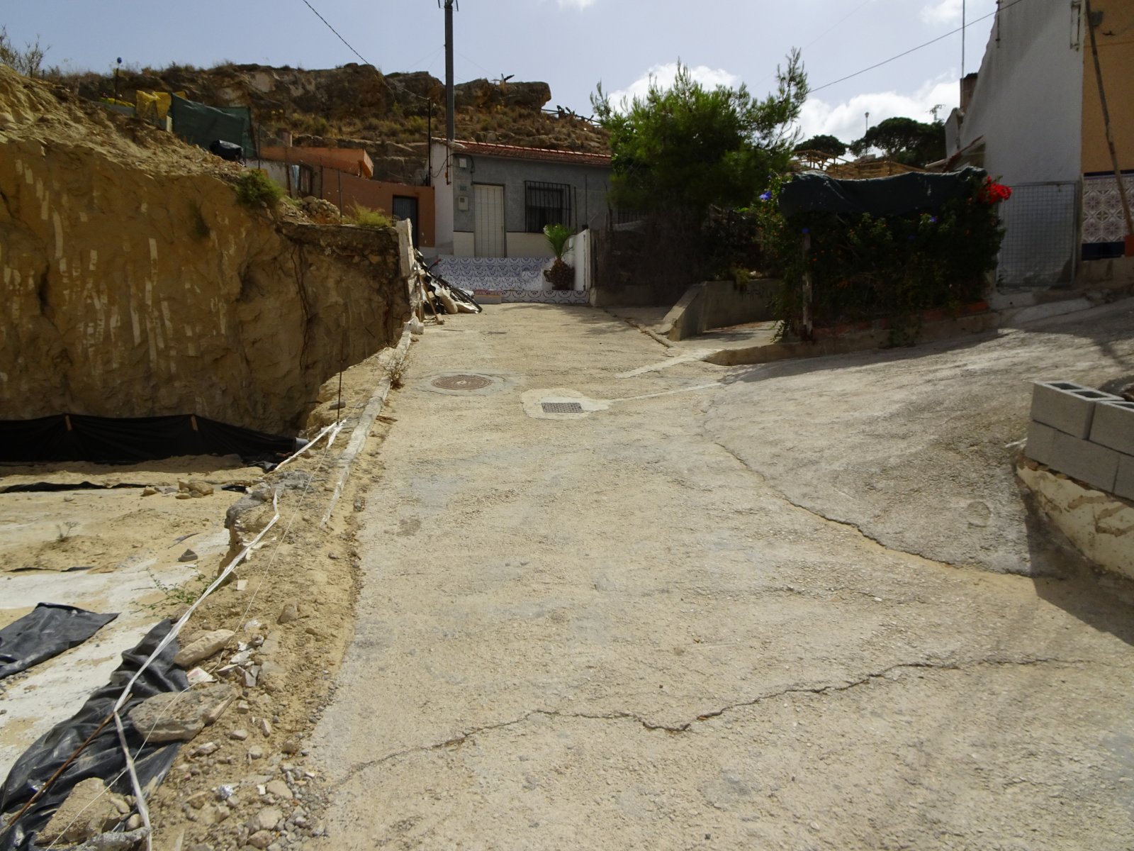 Attraktives Baugrundstück mit Fundament & vielseitigem Potenzial