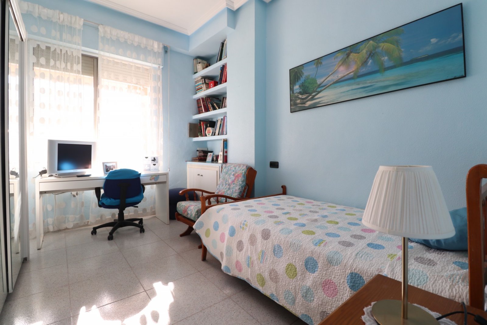 Sonniges Apartment mit Terrasse & Blick