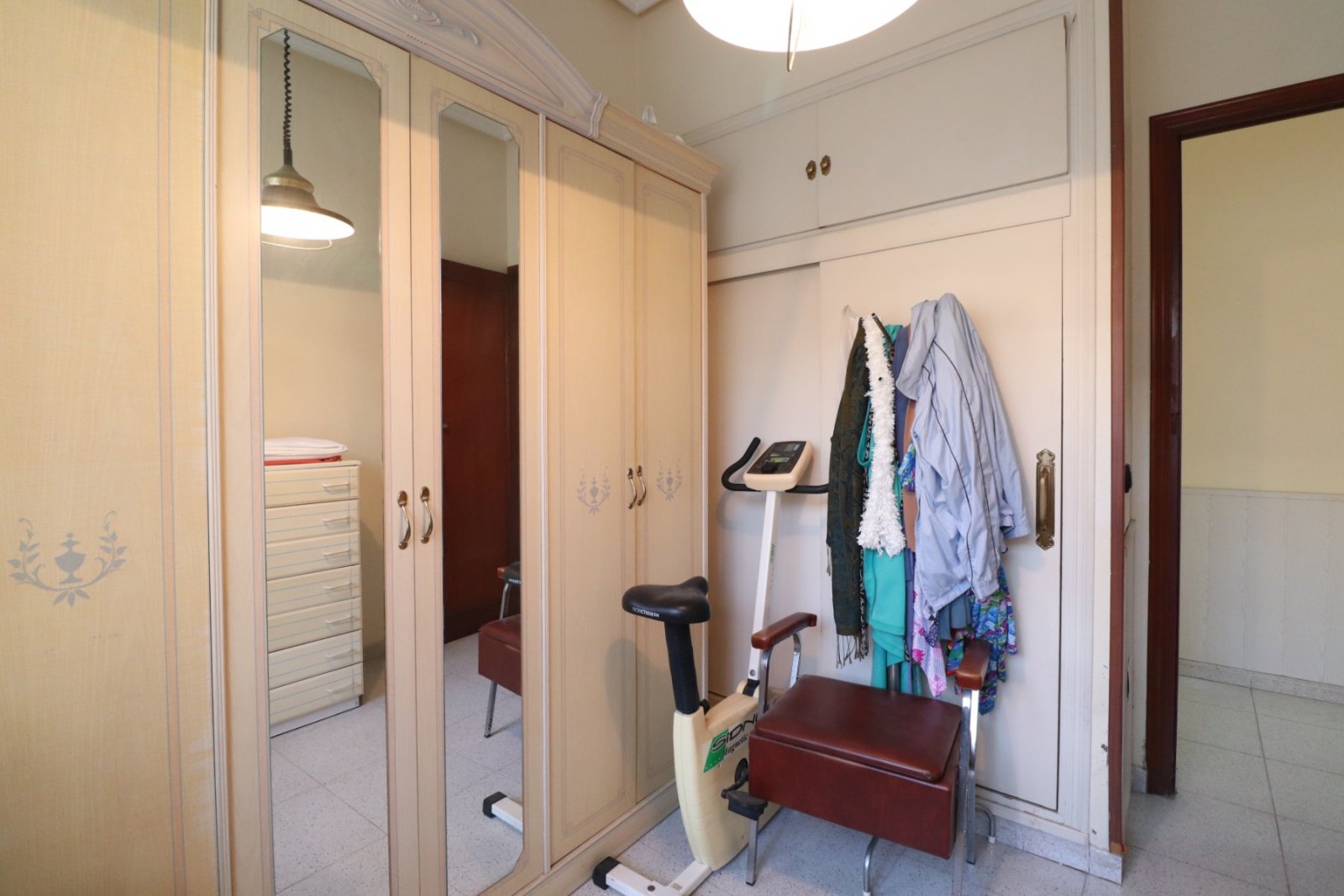 Sonniges Apartment mit Terrasse & Blick