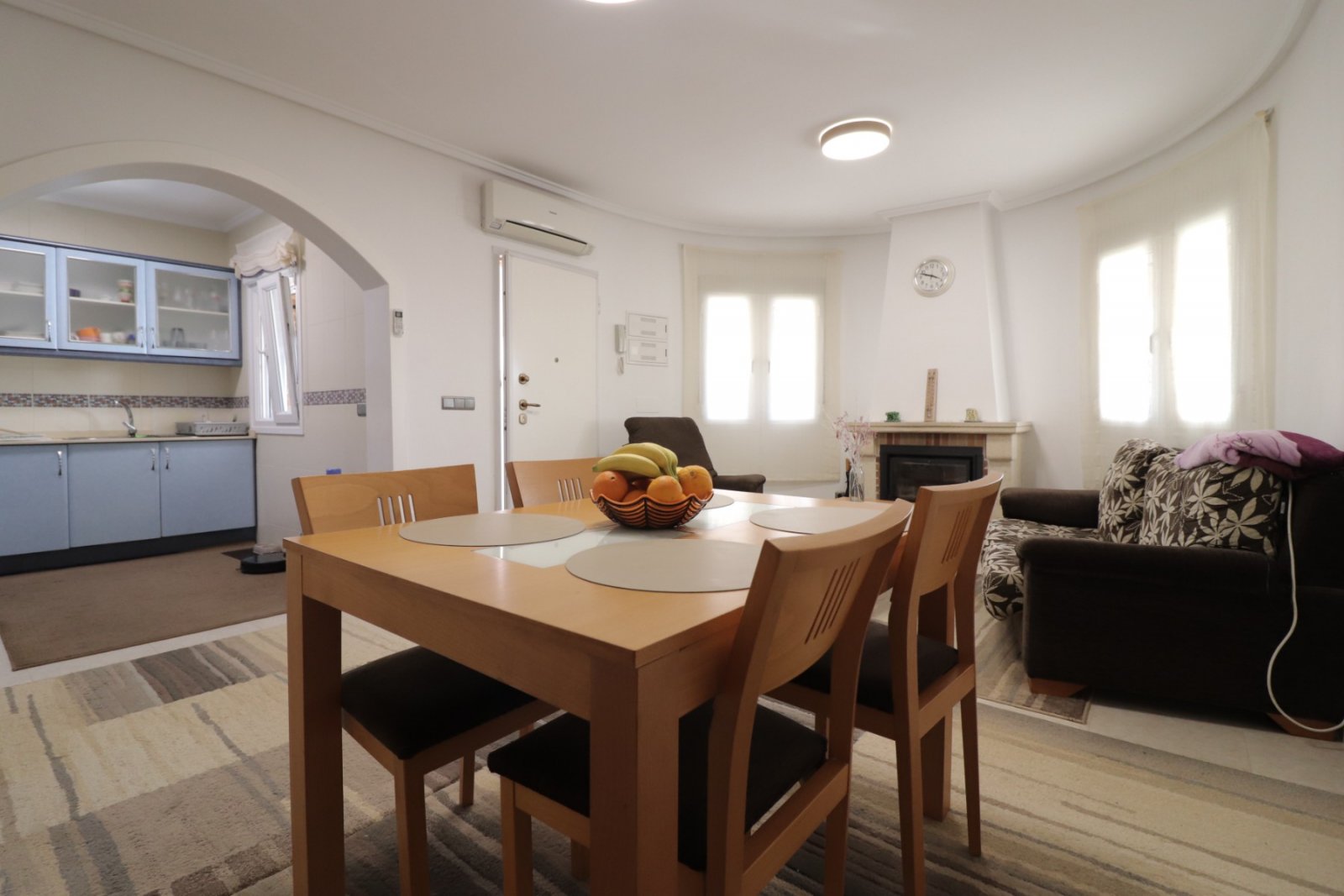 Mediterrane Villa in ruhiger Wohnlage