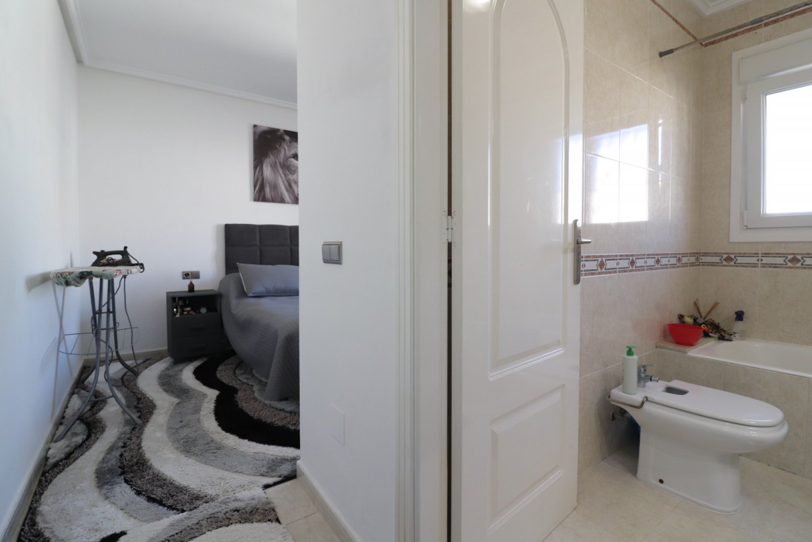 Mediterrane Villa in ruhiger Wohnlage