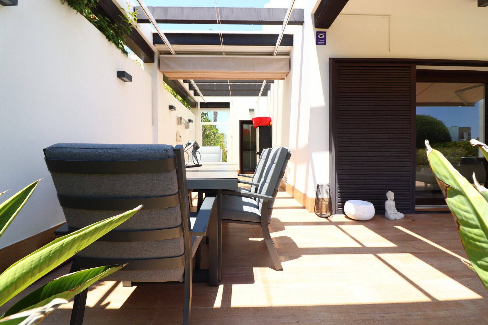 Elegante Villa mit traumhaftem Sonnenblick