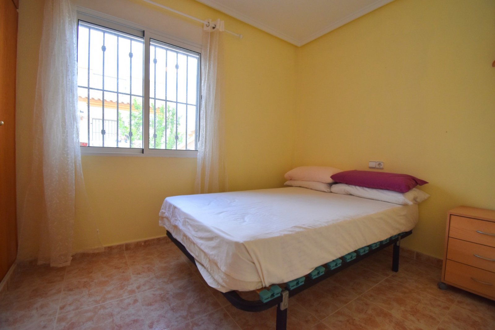 Sonnige Villa mit privatem Solarium & Poolzugang