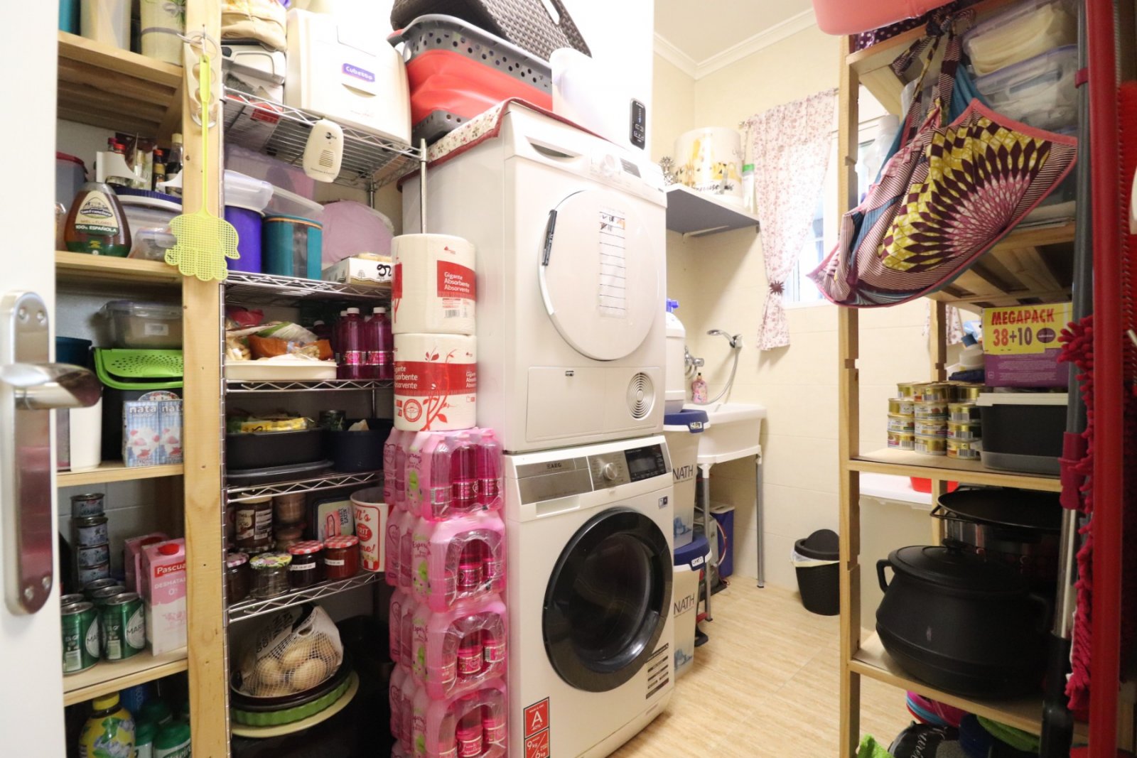 Mediterranes Landleben mit Stil, Pool & Panorama