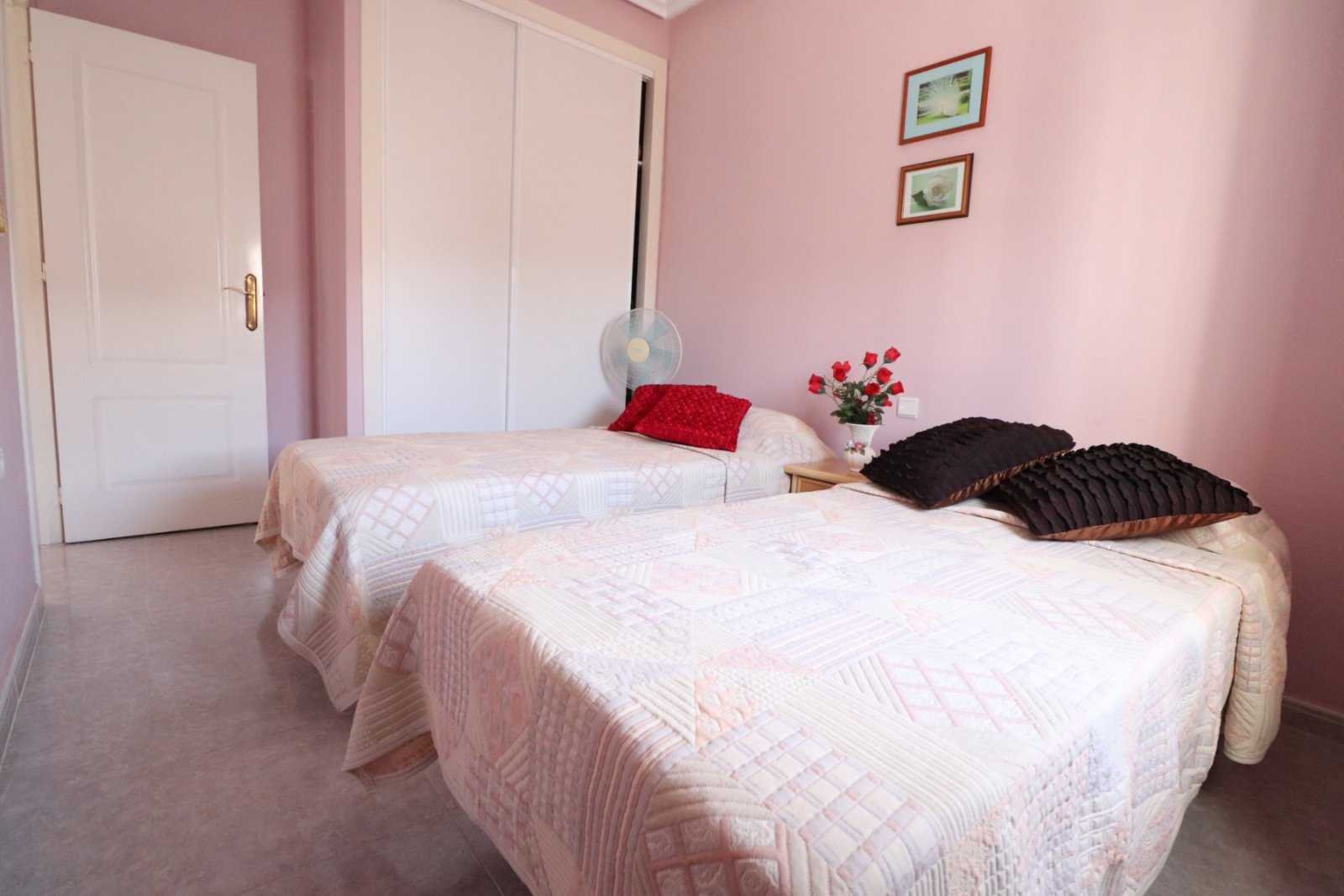 Traumhafte Landvilla mit Pool, Terrasse & Panoramablick