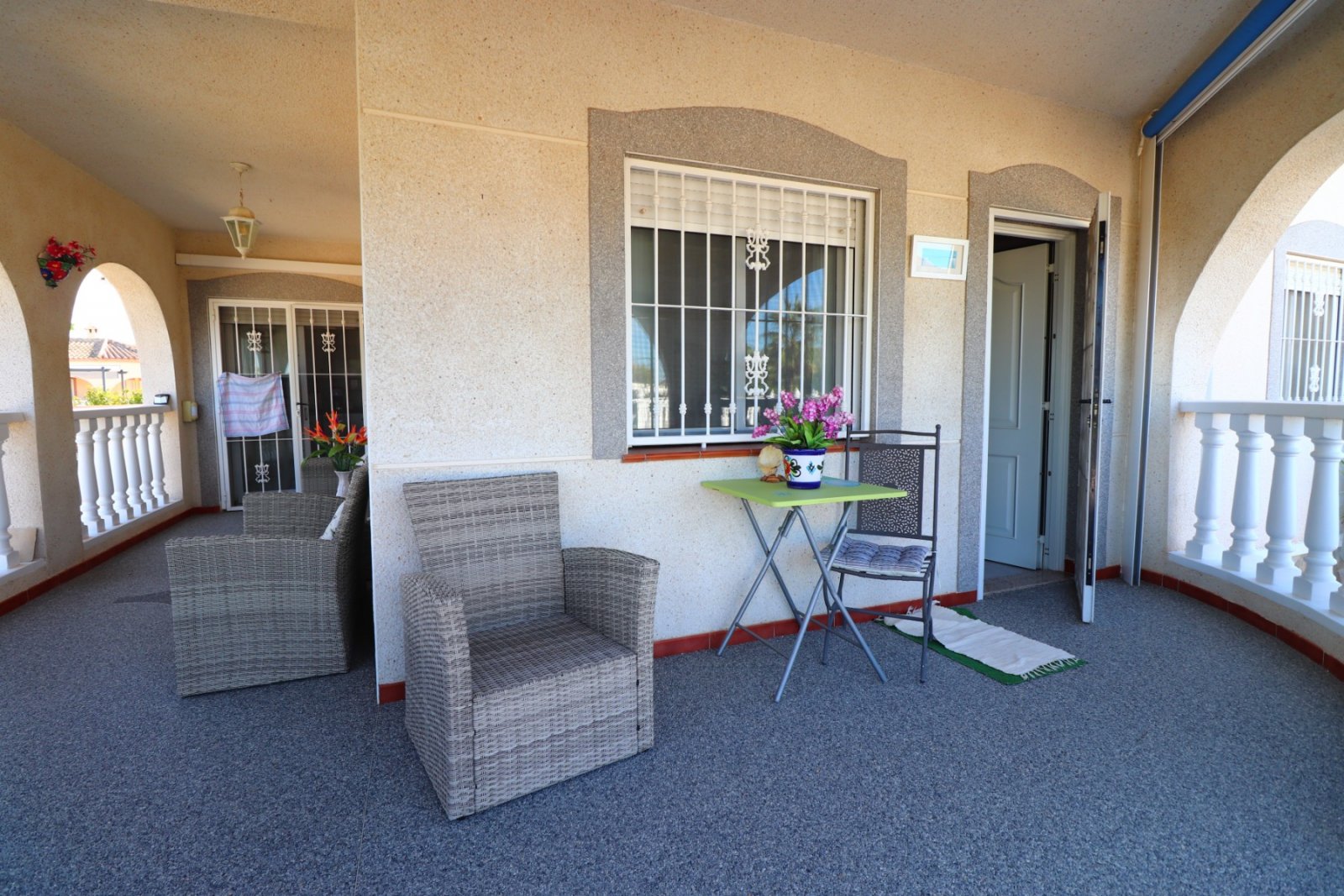 Traumhafte Landvilla mit Pool, Terrasse & Panoramablick