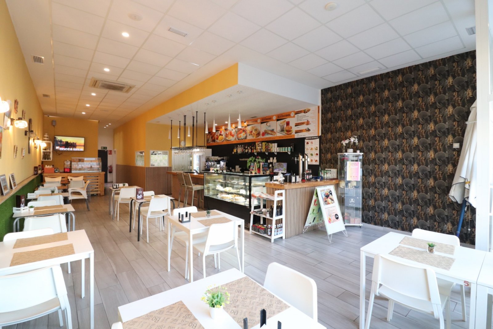 Beliebtes Café mit starkem Kundenstamm zu übernehmen