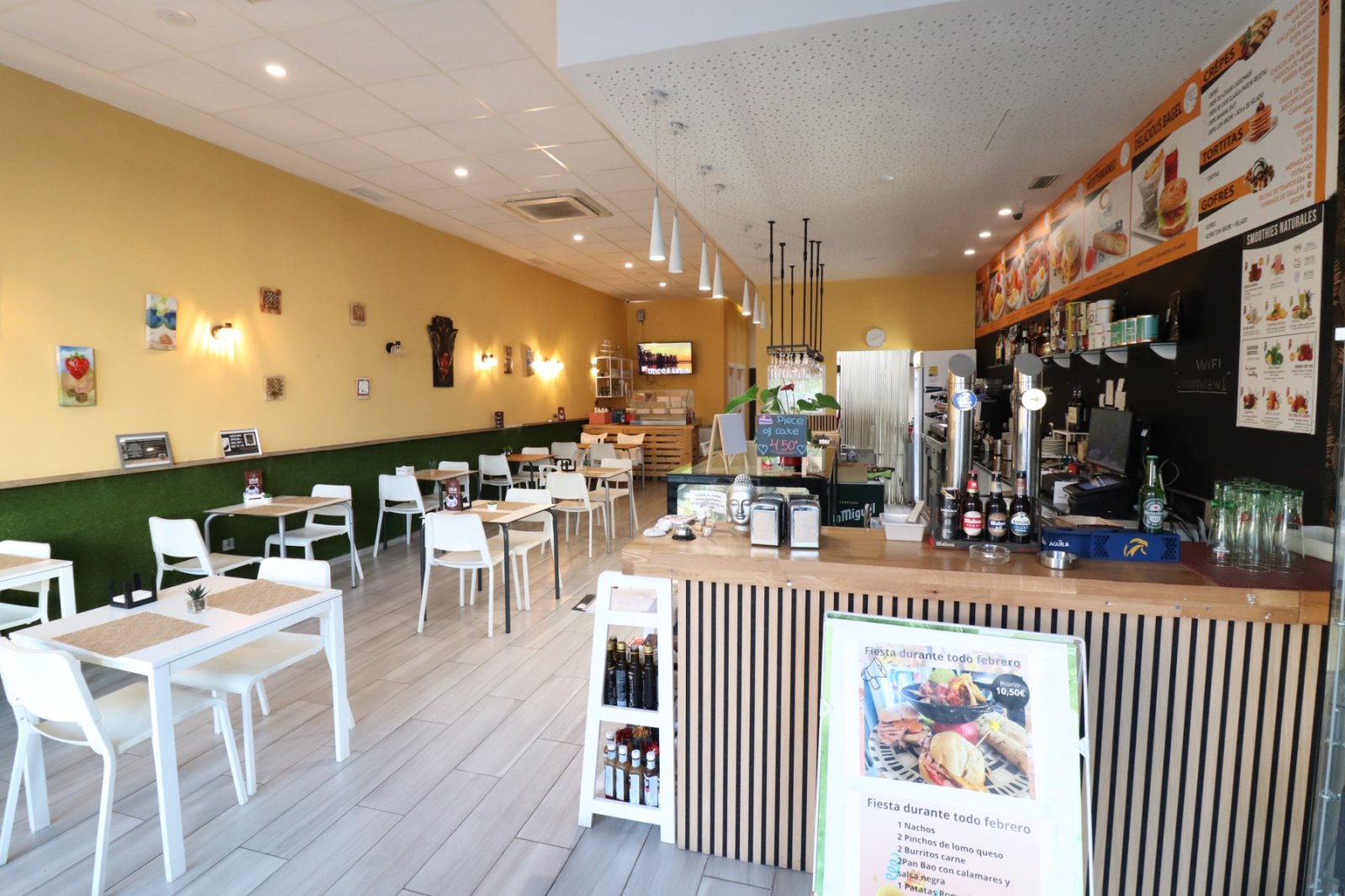 Beliebtes Café mit starkem Kundenstamm zu übernehmen