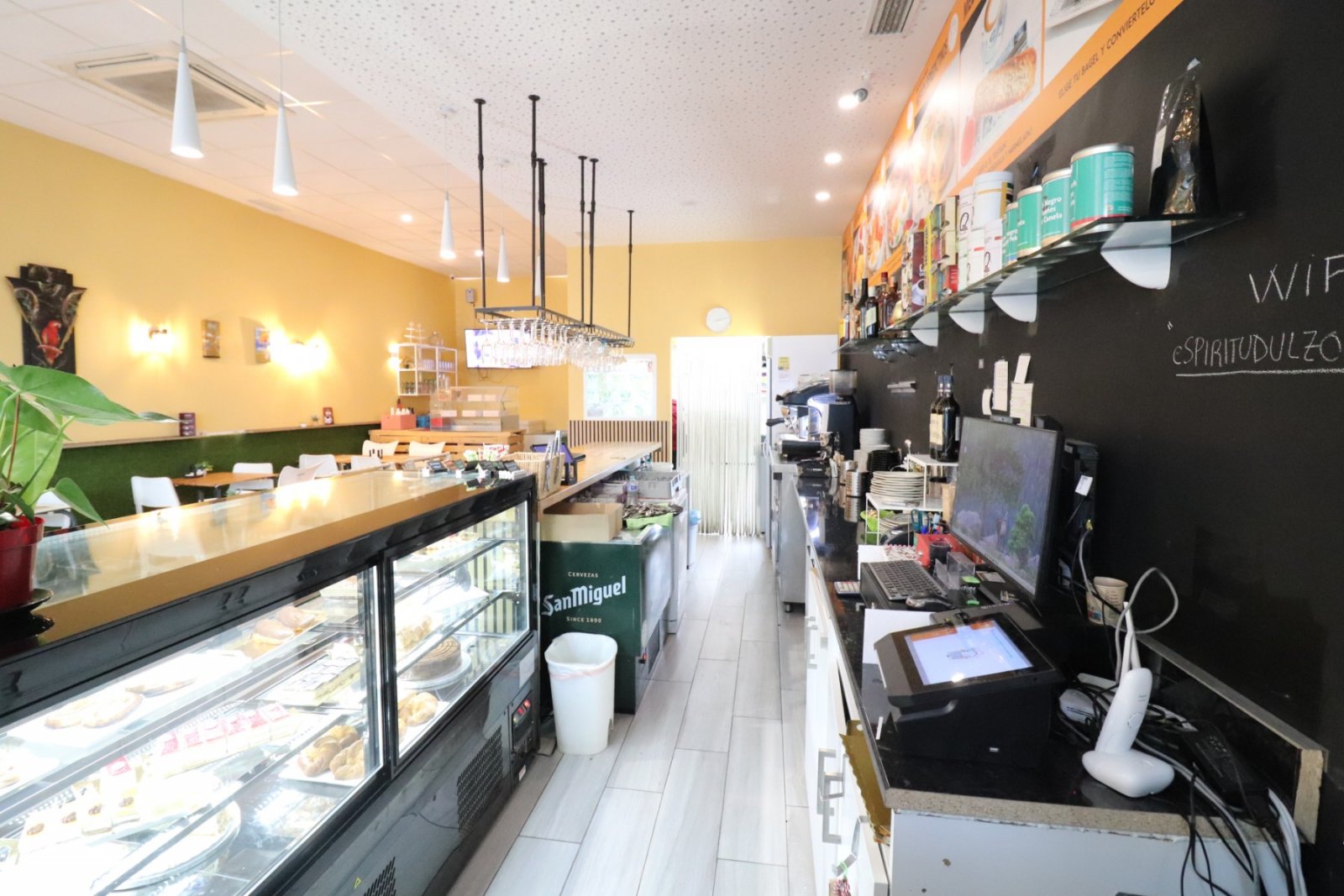 Beliebtes Café mit starkem Kundenstamm zu übernehmen