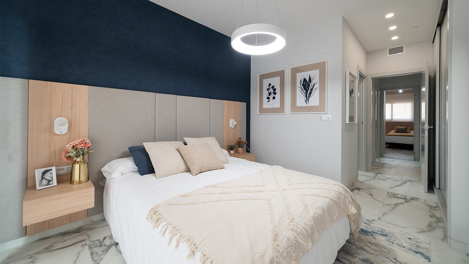 Luxus-Terrassenwohnung mit Panorama-Meerblick