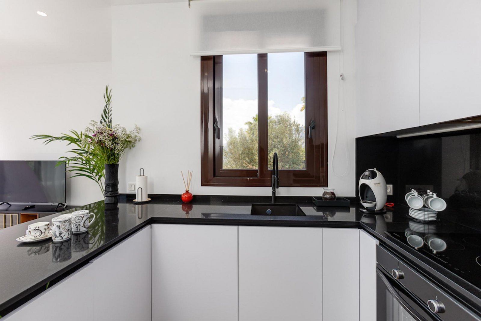 Moderne Villa mit 360° Panorama und Meerblick