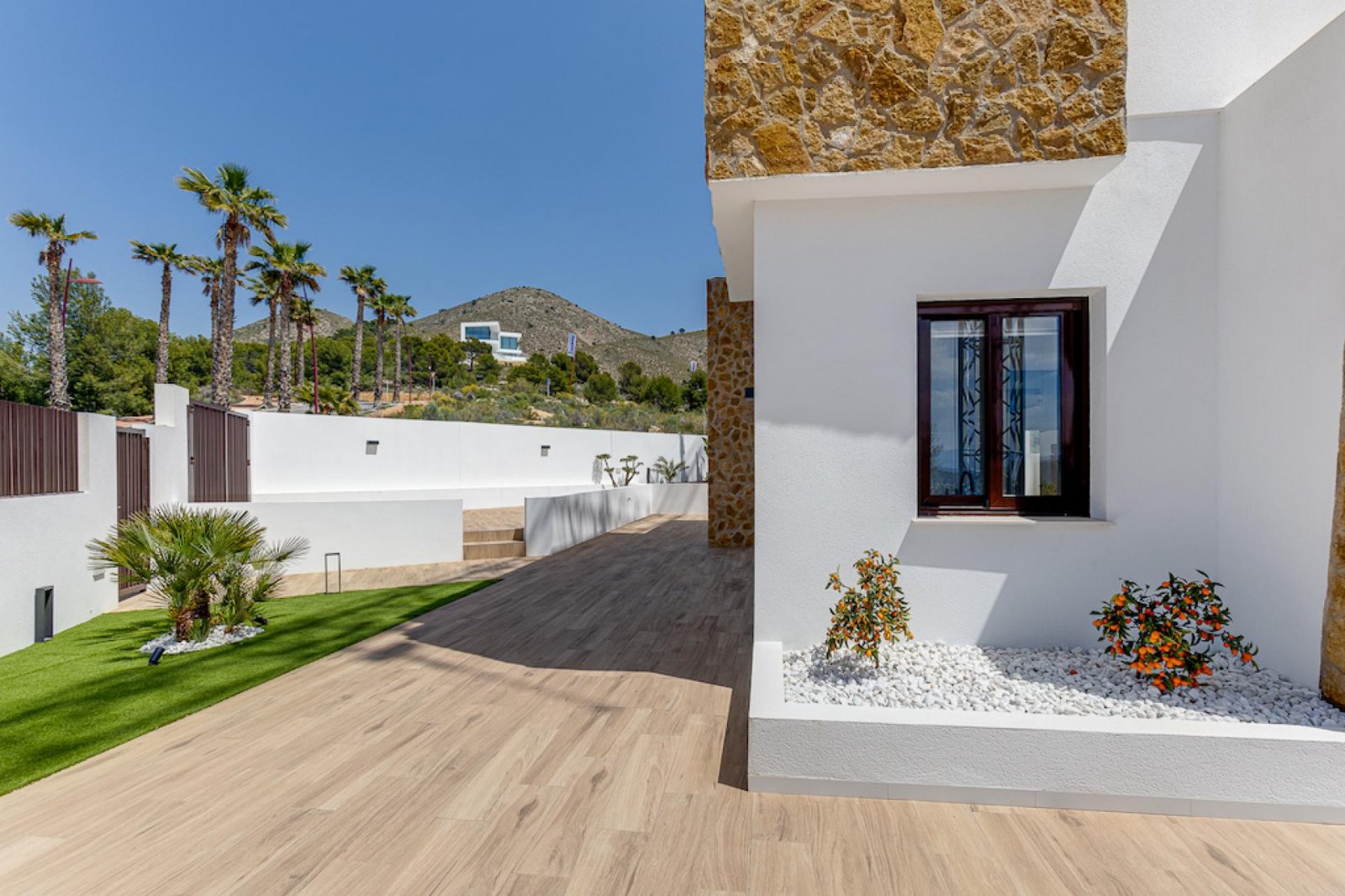 Moderne Villa mit 360° Panorama und Meerblick
