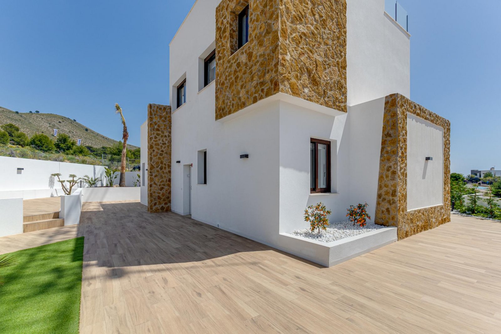 Moderne Villa mit 360° Panorama und Meerblick