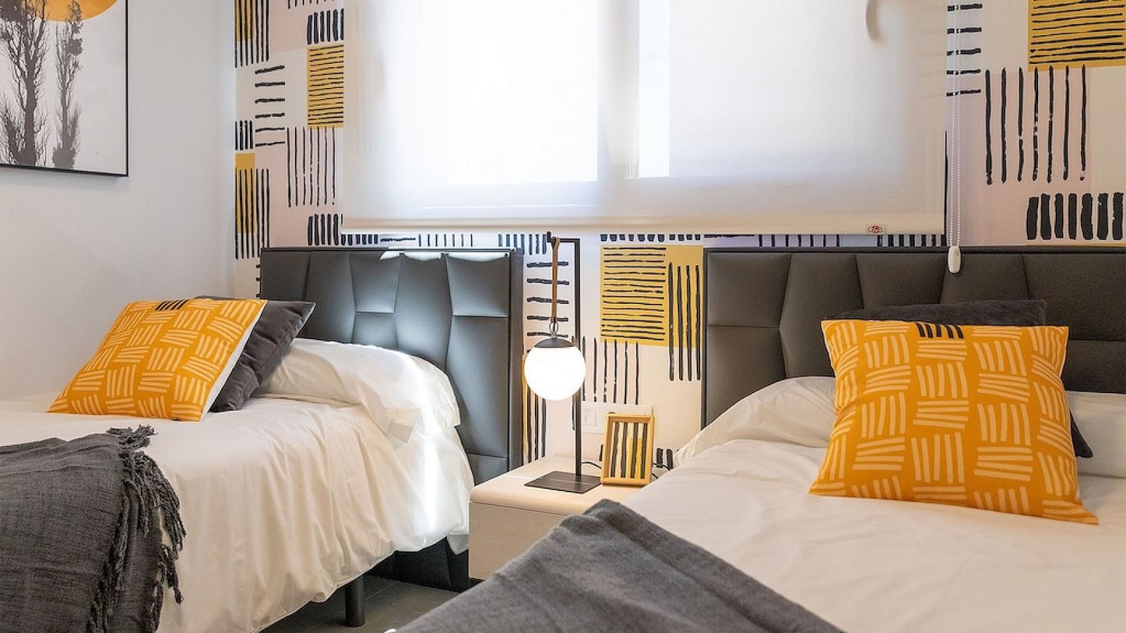Moderne Terrassenwohnung mit Pool & Tiefgarage
