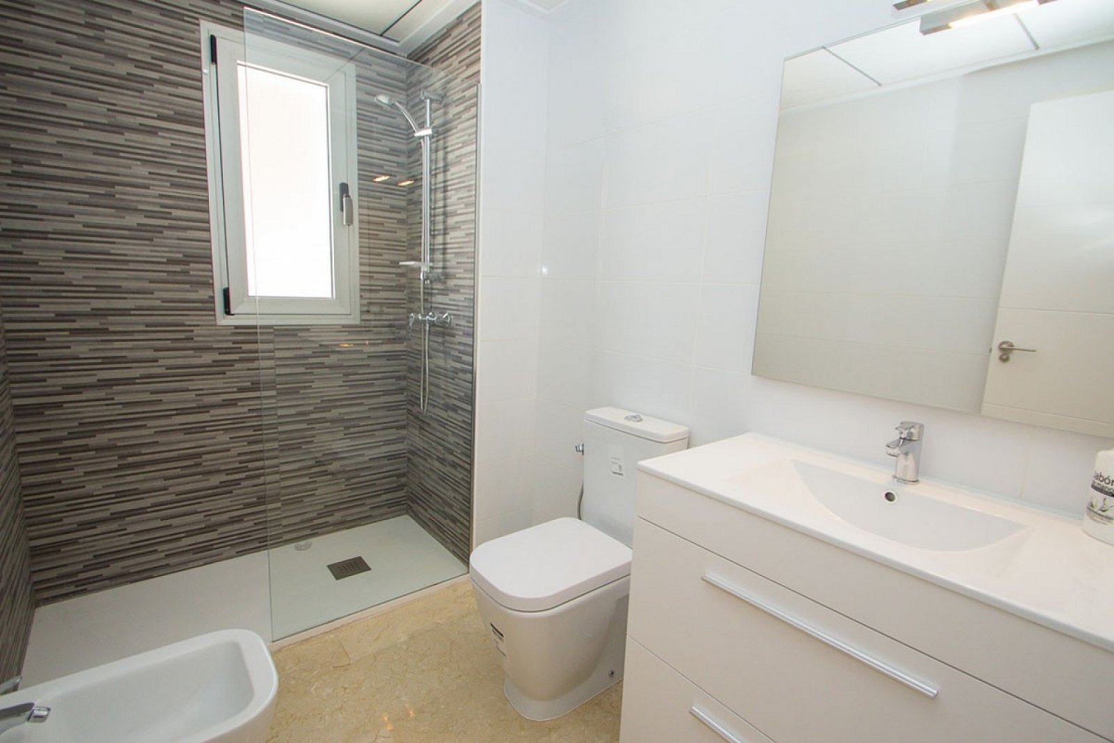 Exklusive Apartments mit Garten und Pool