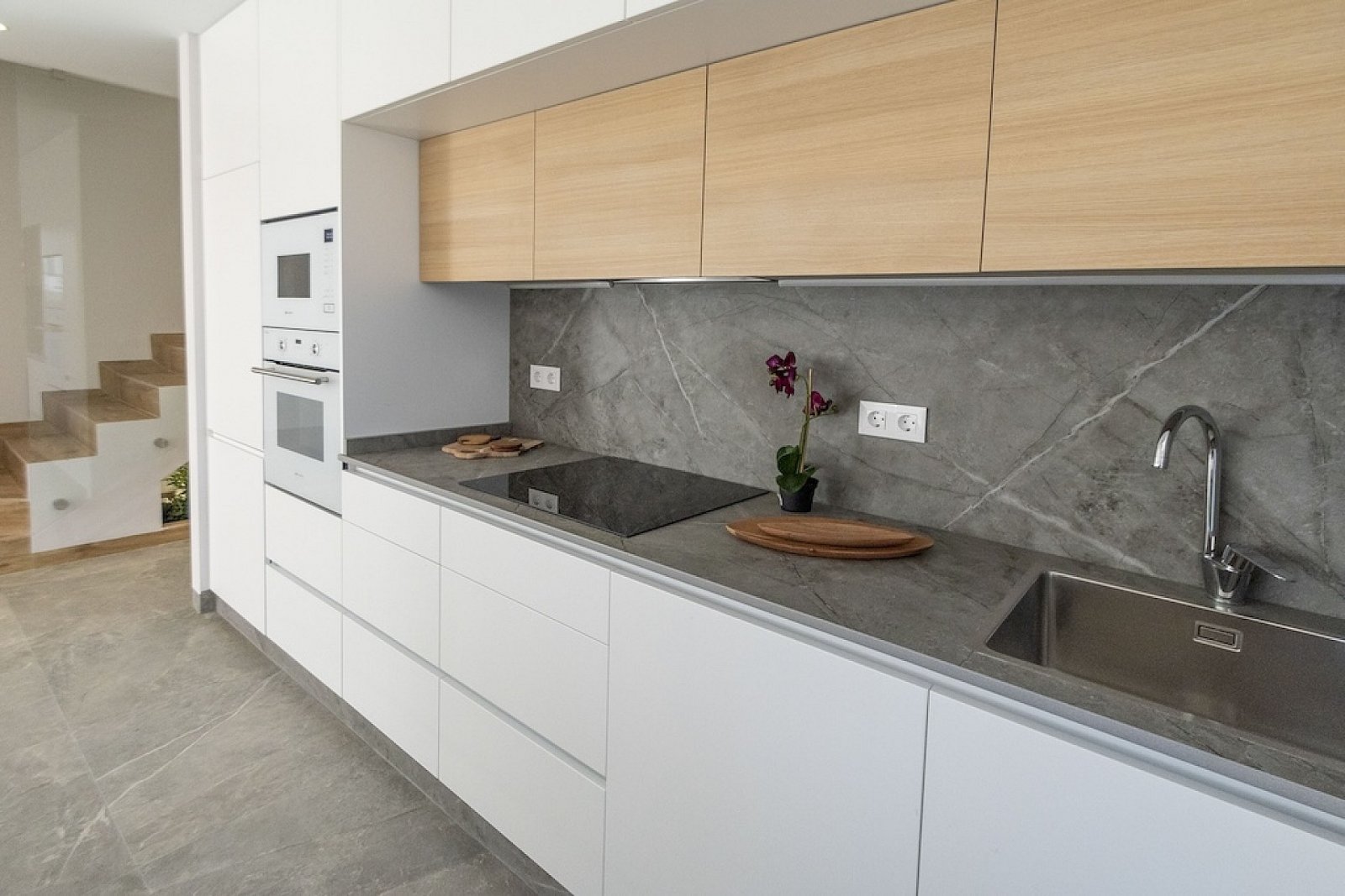 Exklusive 3-Zimmer-Villa mit privatem Pool und Parkplatz