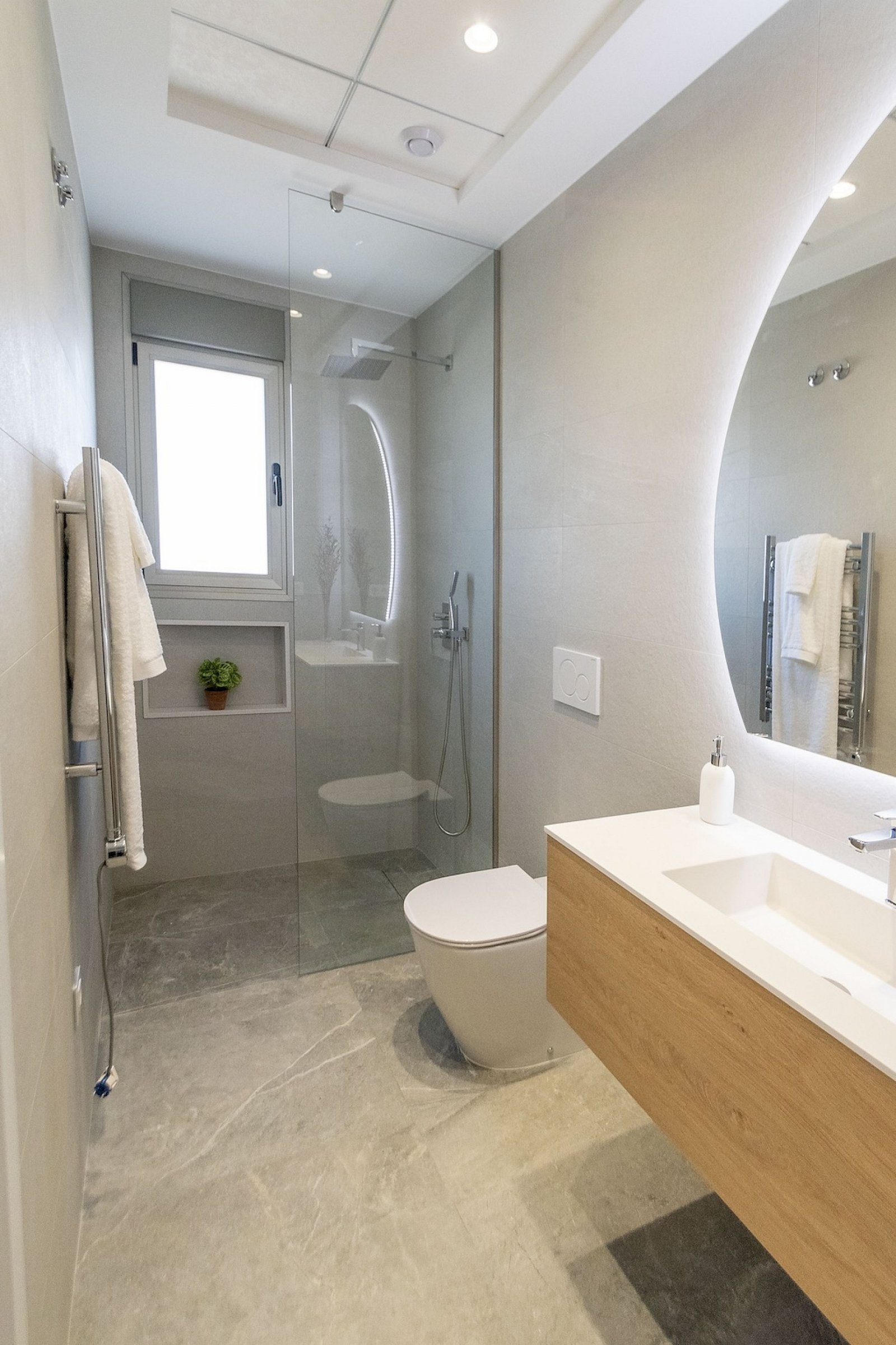 Exklusive 3-Zimmer-Villa mit privatem Pool und Parkplatz