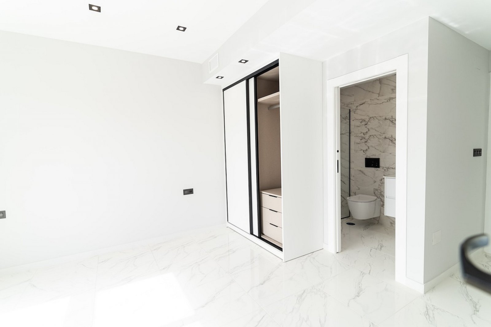 Hochwertige Villa in Strandnähe