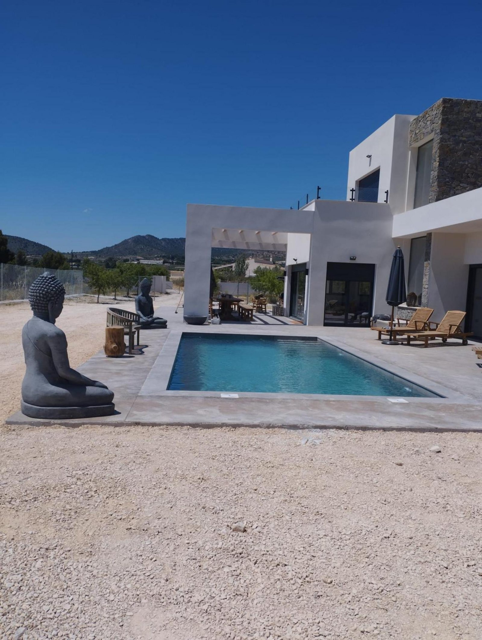 Villa Zen – Luxus, Pool & Solarium