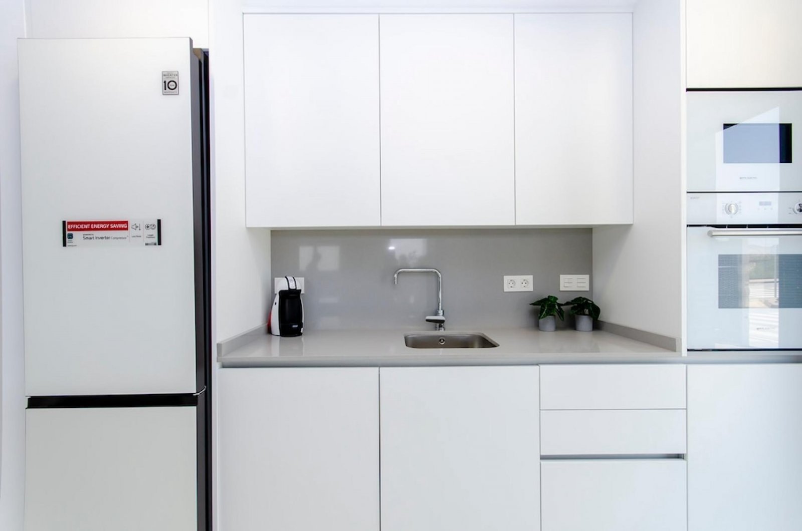 Vistabella: Moderne Villa mit Golfzugang