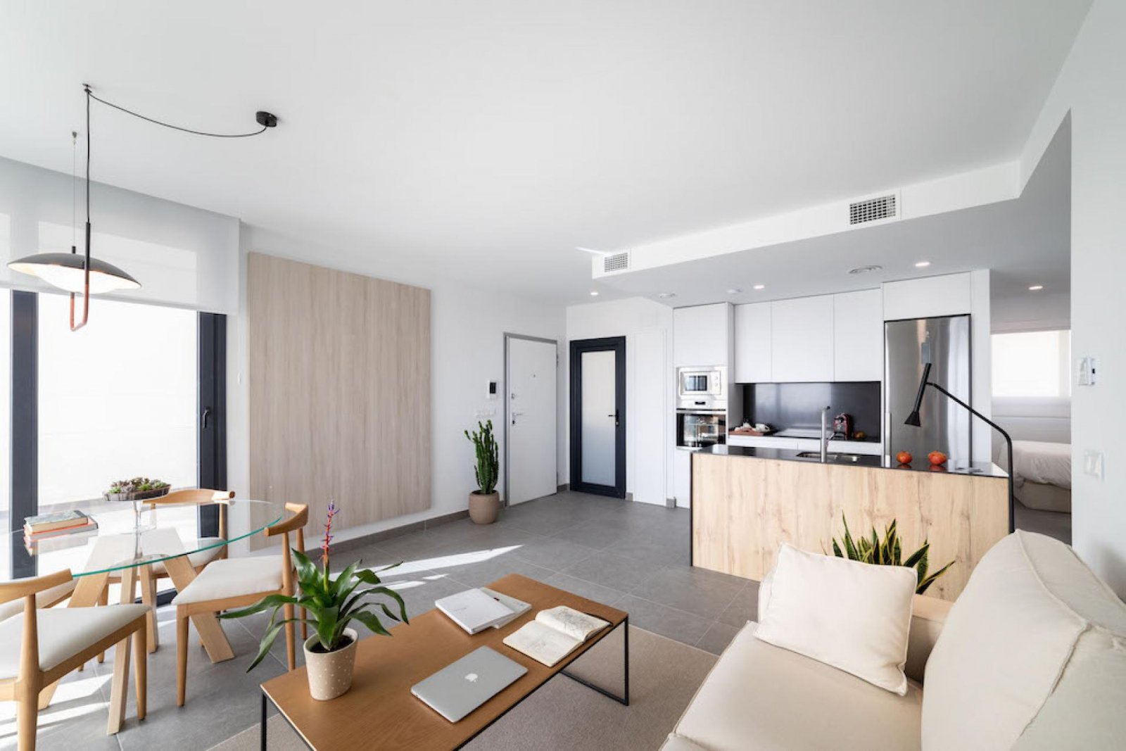 Exklusives Wohnen zwischen Bergen und Meer