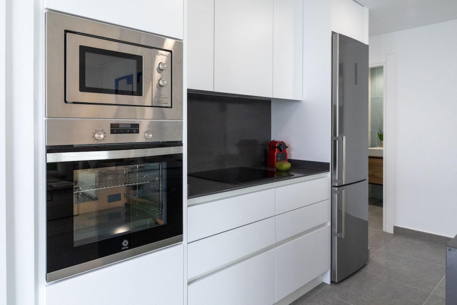 Exklusives Wohnen zwischen Bergen und Meer