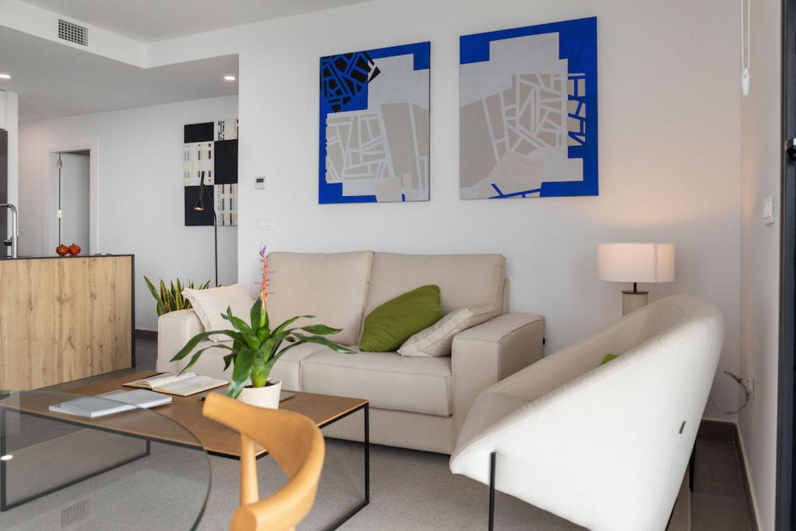 Exklusives Wohnen zwischen Bergen und Meer