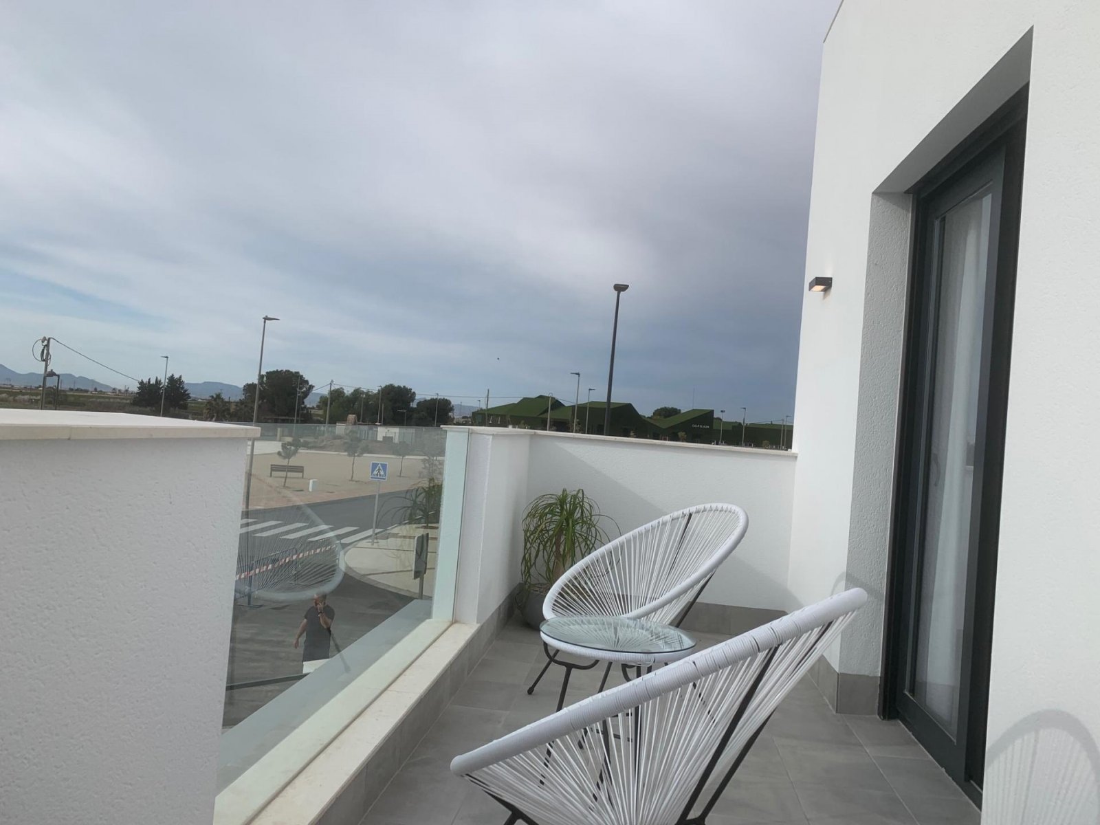 Moderne Villa mit privatem Pool & Garten