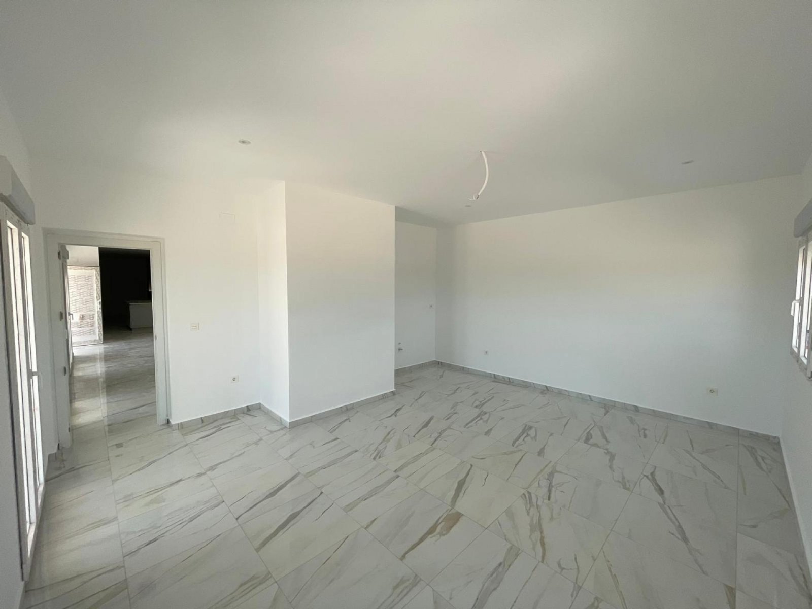 Individuelle Neubauvilla unter der Sonne Alicantes