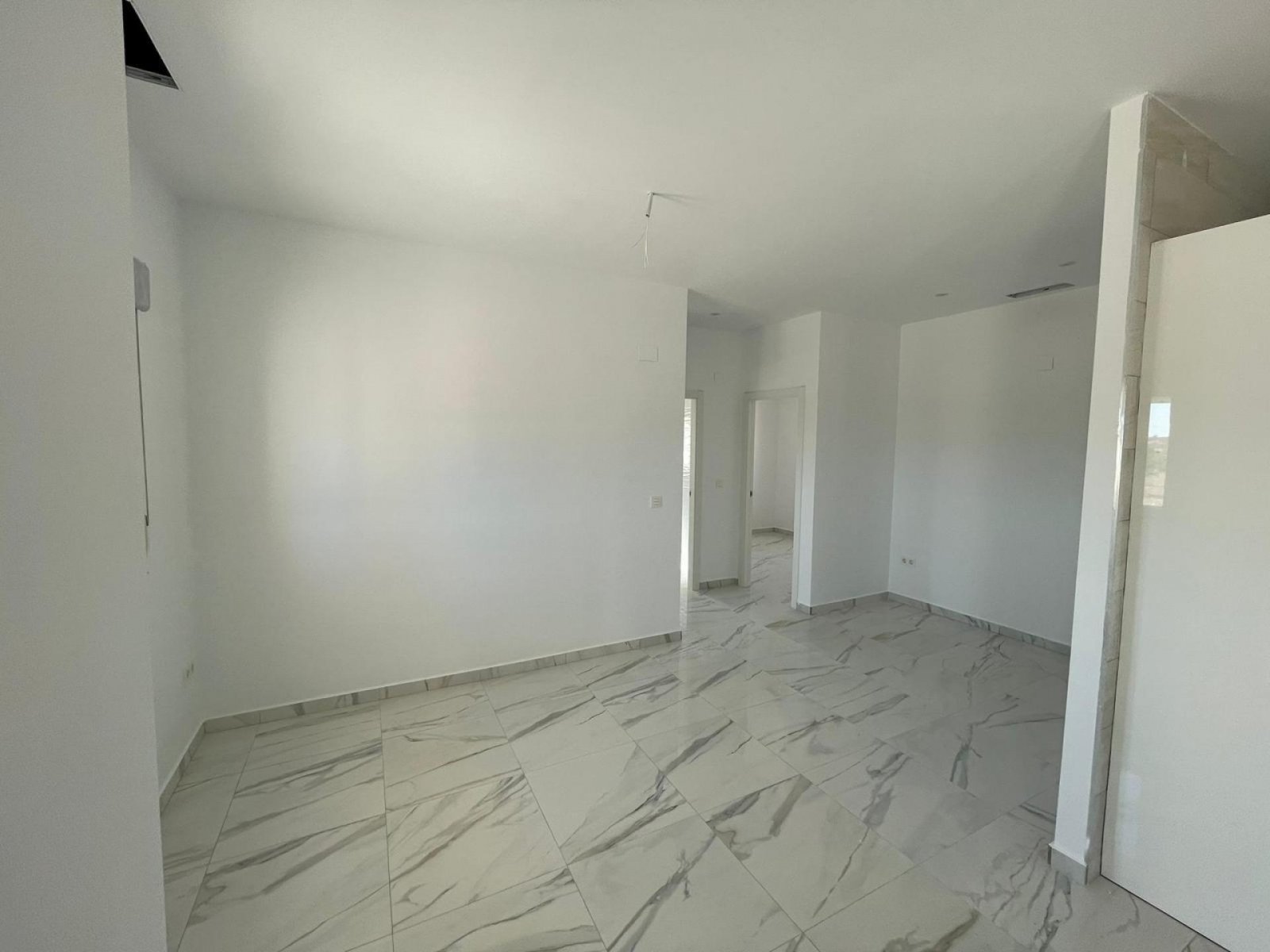 Individuelle Neubauvilla unter der Sonne Alicantes