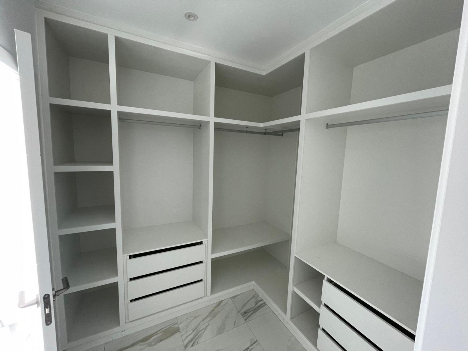 Individuelle Neubauvilla unter der Sonne Alicantes