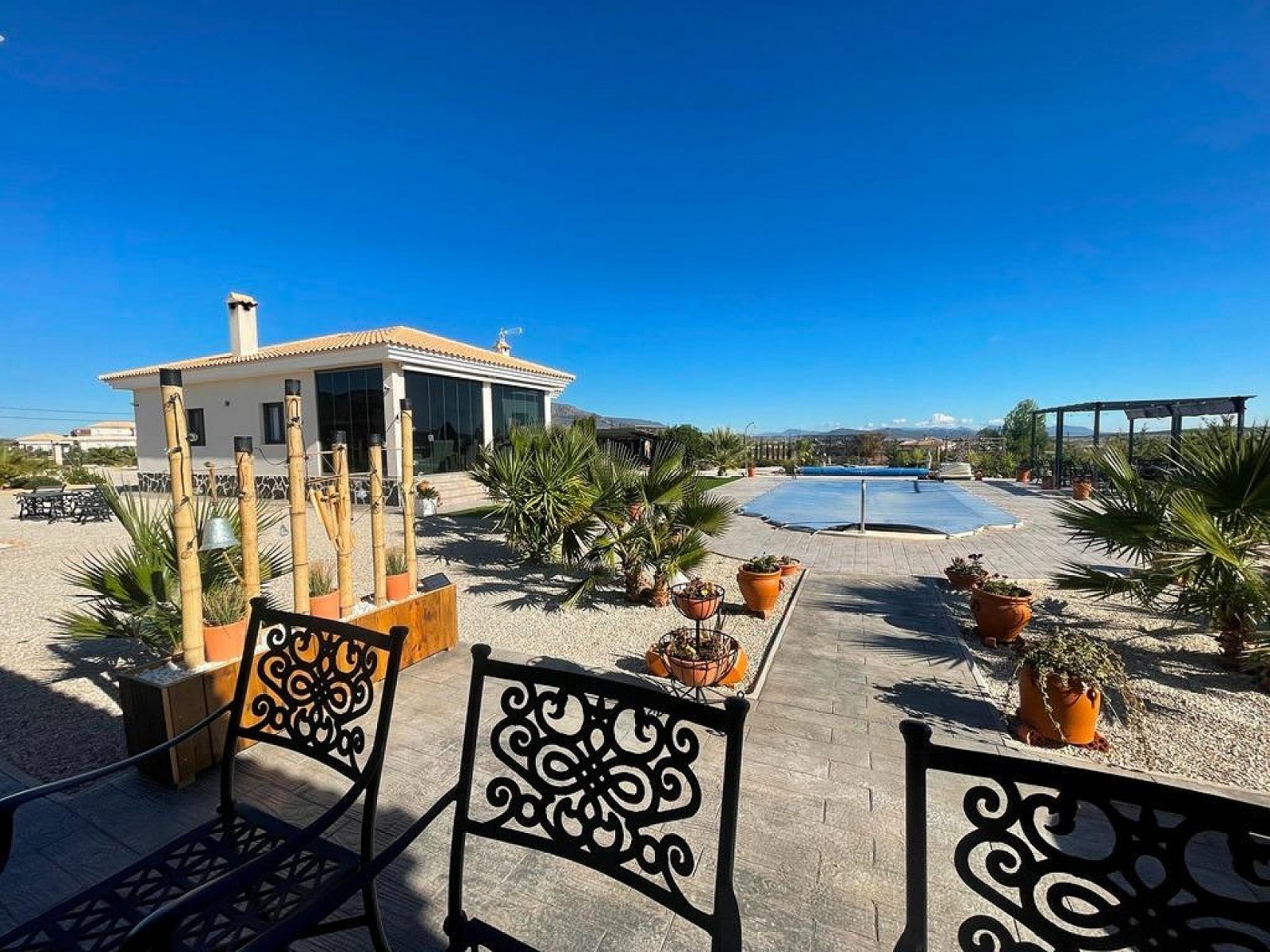 Traumvillen nach Maß mit Pool in Pinoso