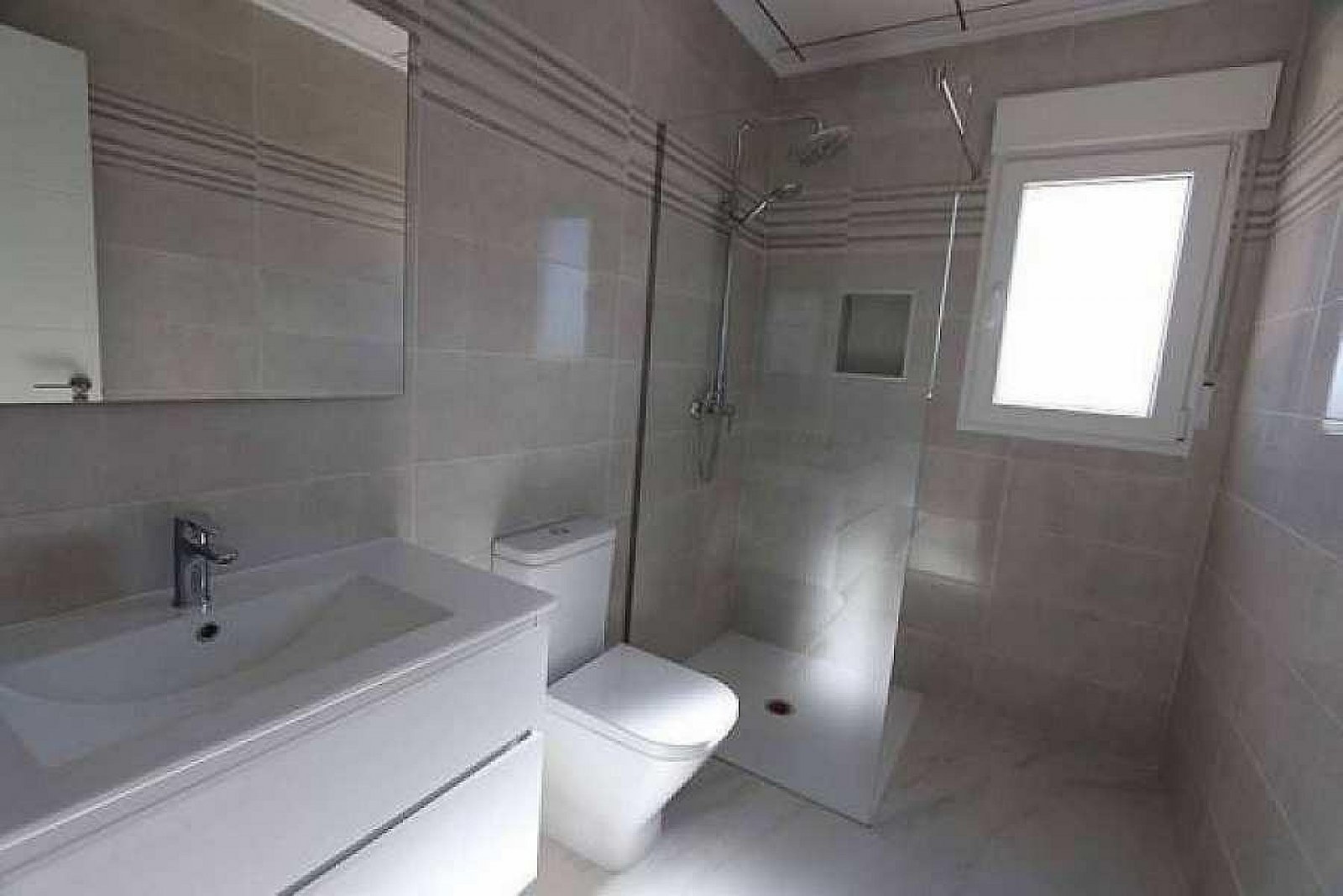 Traumvillen nach Maß mit Pool in Pinoso