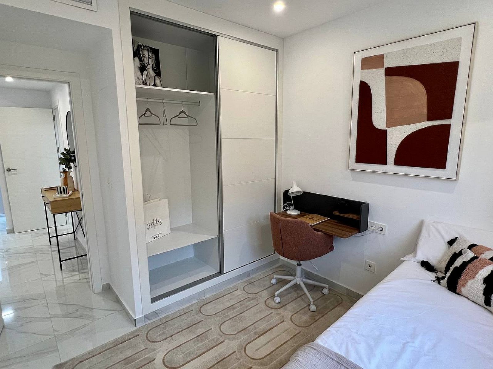 Charmantes Apartment mit Terrasse & Pool