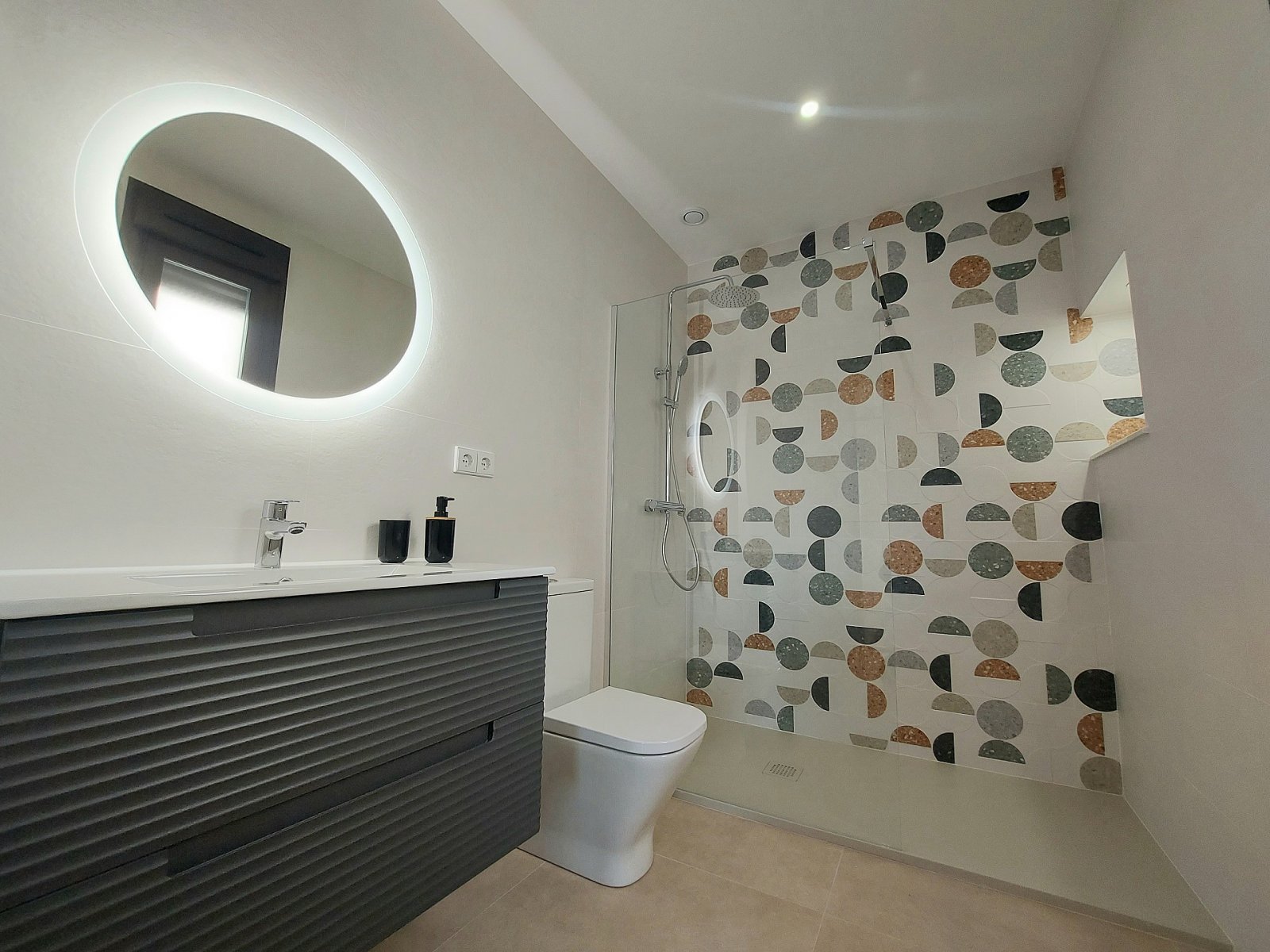 Exklusive Terrassen-Villa am Meer