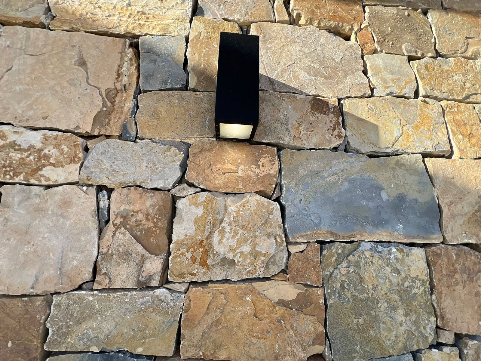 Luxusvilla mit Pool, Garage und spektakulärem Panorama