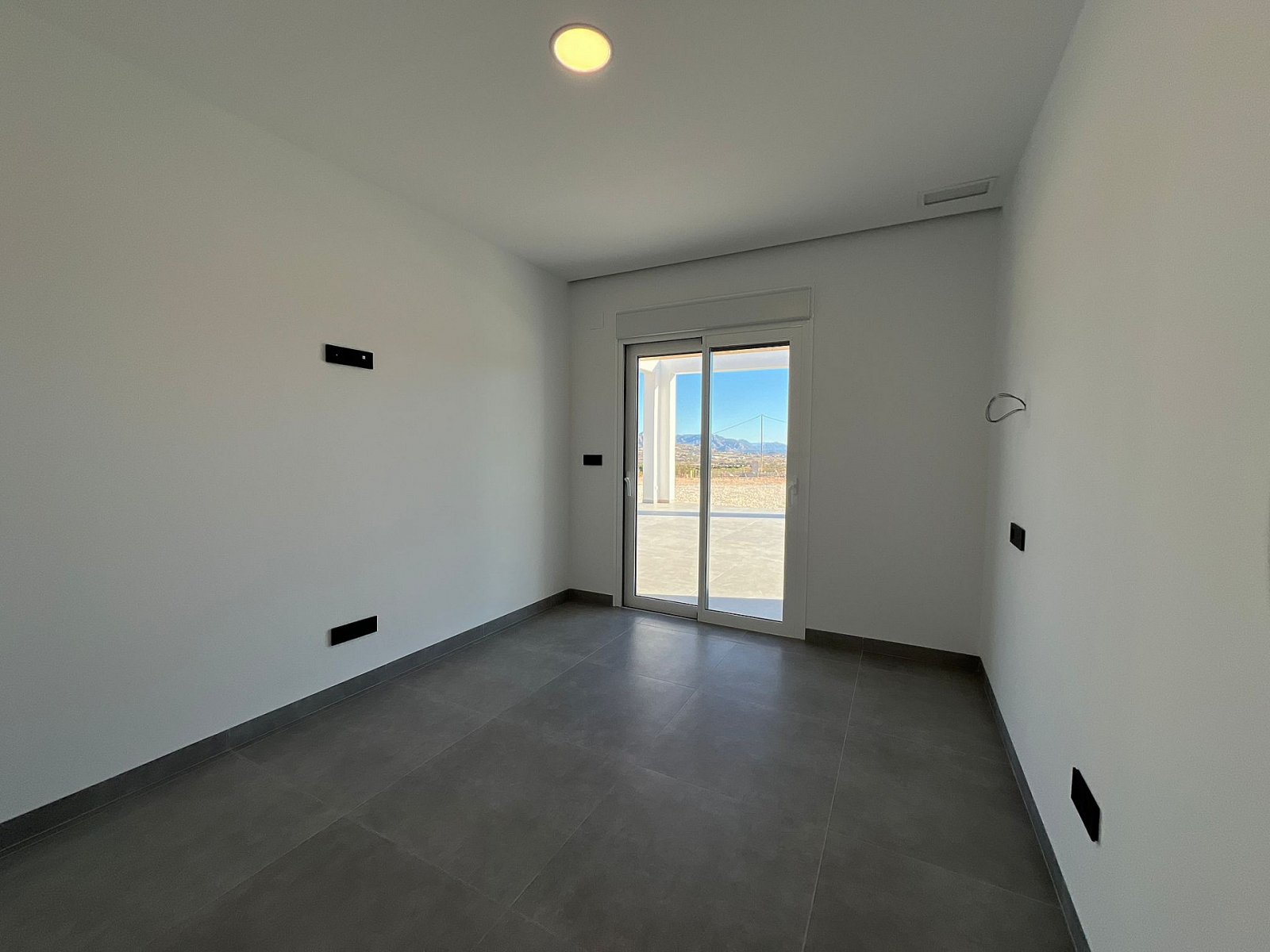 Luxusvilla mit Pool, Garage und spektakulärem Panorama