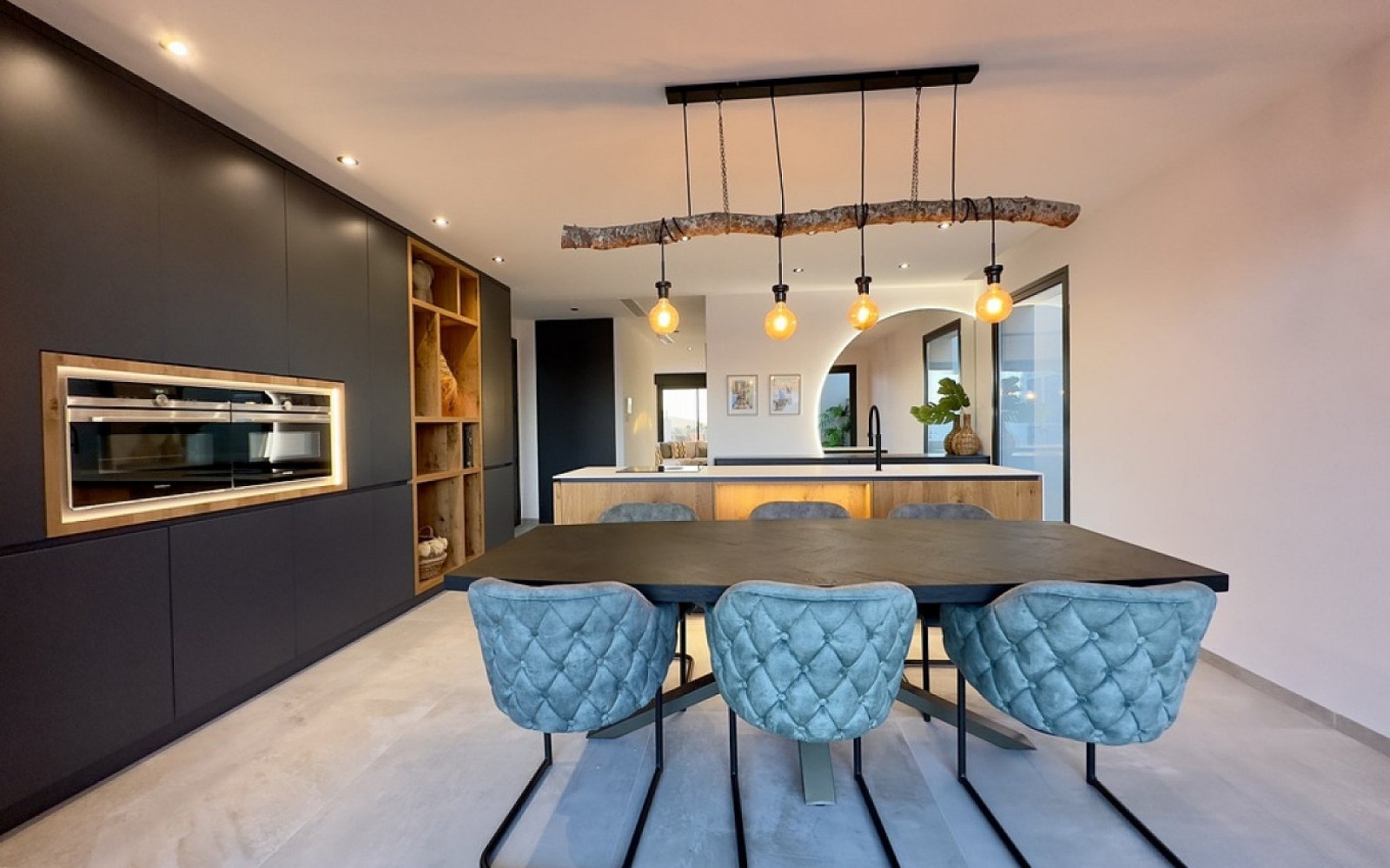 Luxuriöses Apartment mit Garten und Gemeinschaftspool