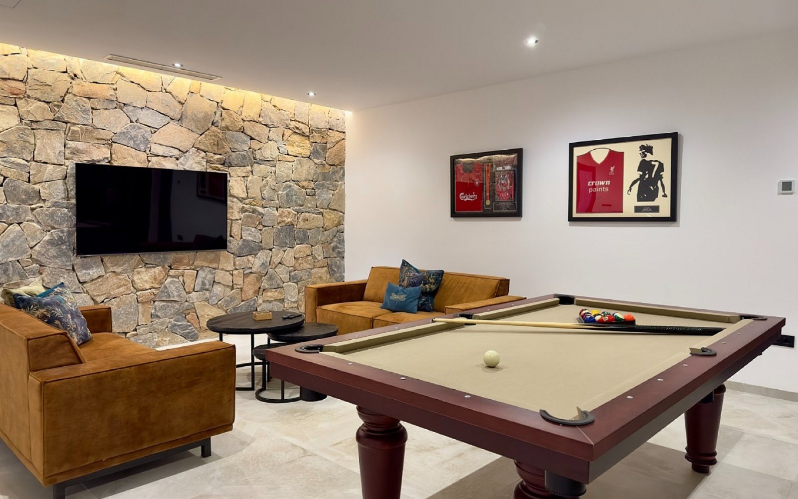 Luxuriöses Apartment mit Garten und Gemeinschaftspool