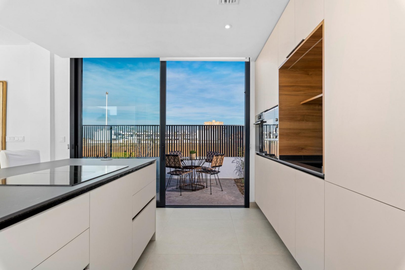 Traumhafte Villa mit Pool & eigenem Grundstück – Wohnen unter der Sonne