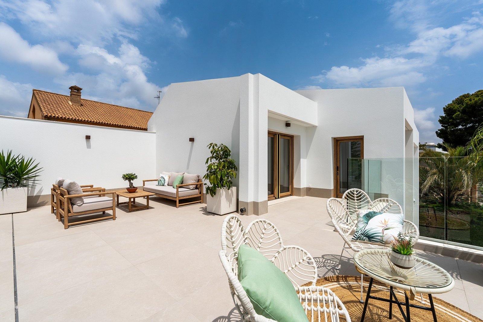 Stilvolle Villa mit Privatpool und Garage